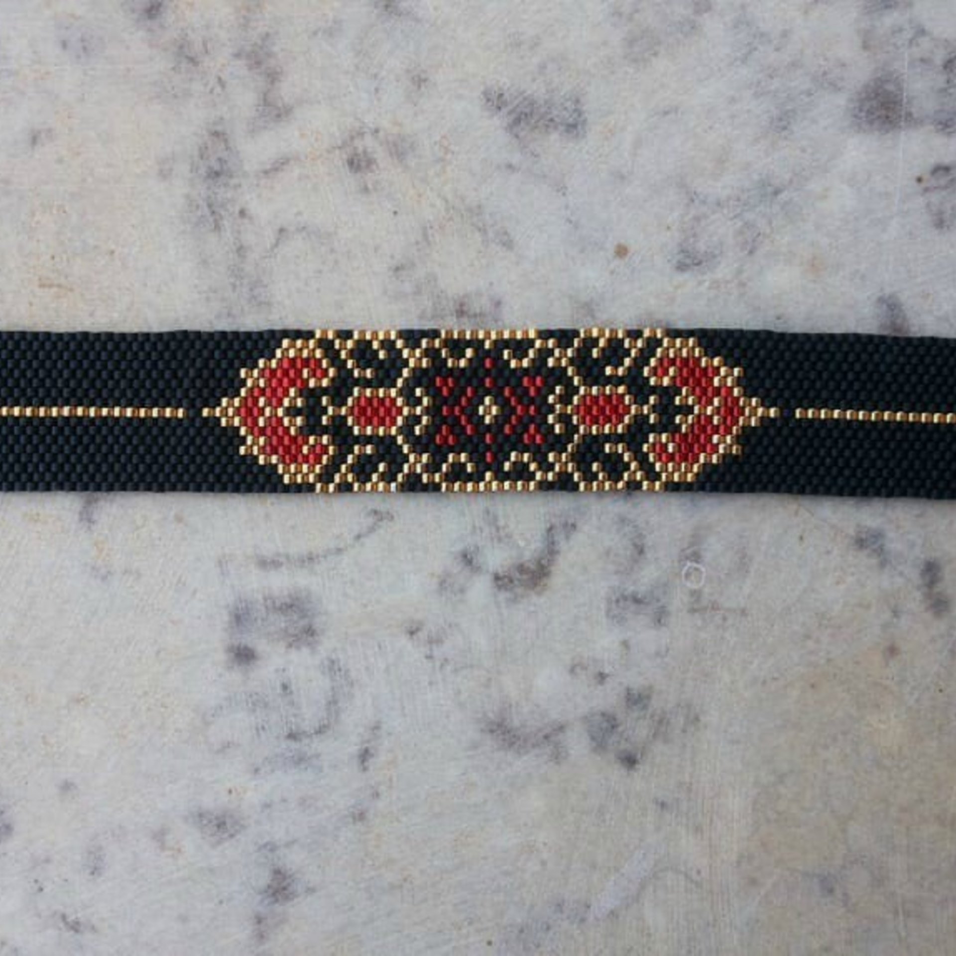 Peyote Bracelet Pattern  MIDNIGHT DREAM